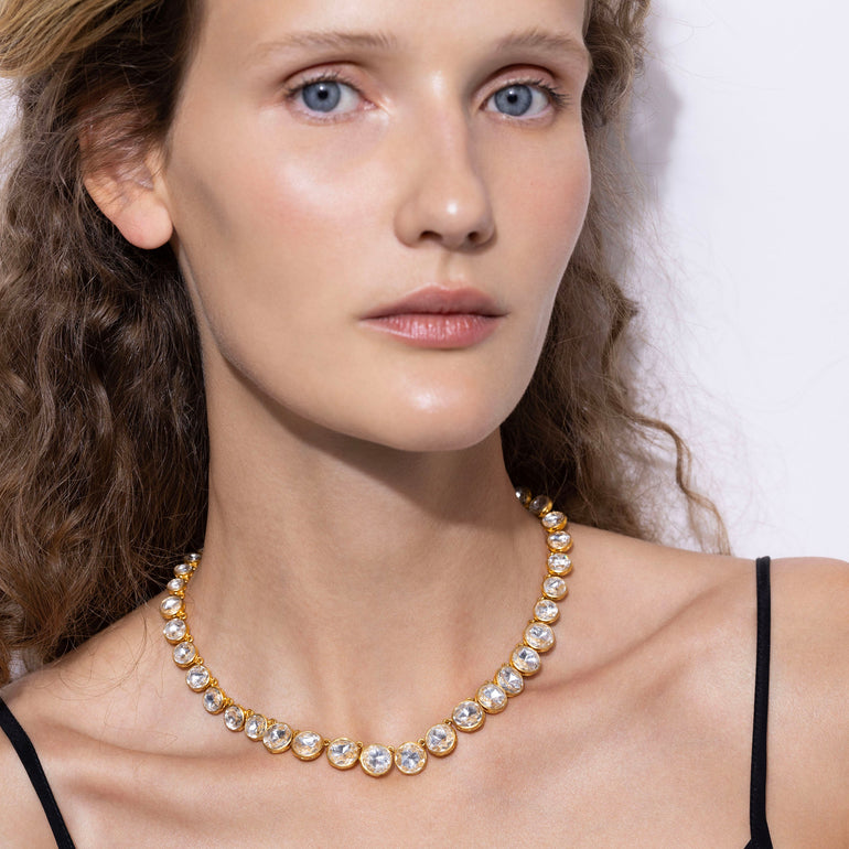 alt-catherine-round-riviere-white-gold-wash-model