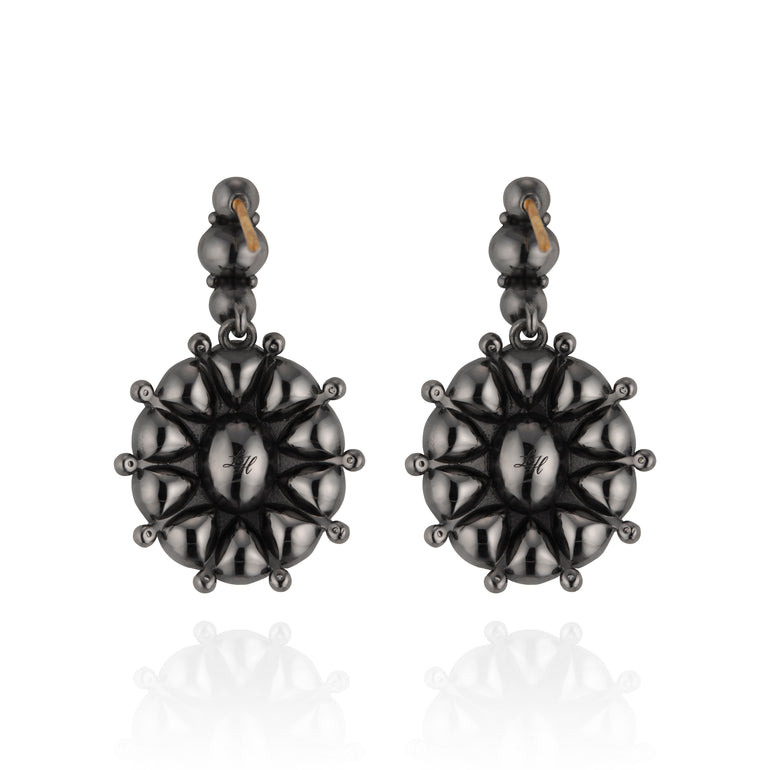 alt-luzia-princesa-cluster-earrings-lemon-quartz-back img-lifestyle