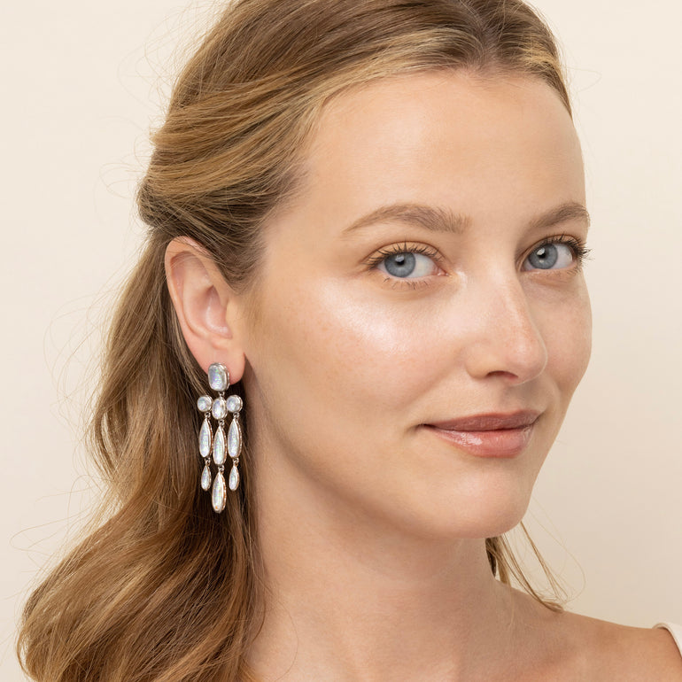 alt-L&HBride-Long-girandole-earrings-Bliss-white-rhodium-model img-lifestyle